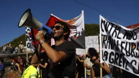 France-Wide Walkouts Begin In Response to Budget Cuts