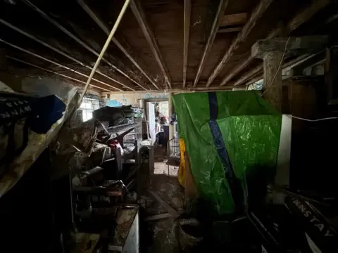 House Packed of Waste Is Set for Auction at £38k