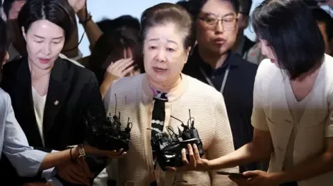 High-profile Religious Figure Denies Gift-giving Allegations Against Former South Korean First Lady