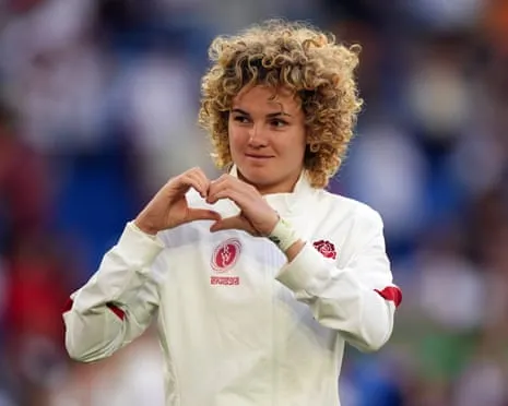 England's Kildunne and Botterman Ready to Face France in Semi-final