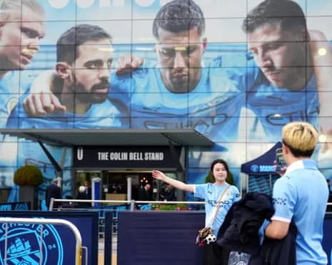 Manchester City Battle SSC Napoli in Champions League Clash