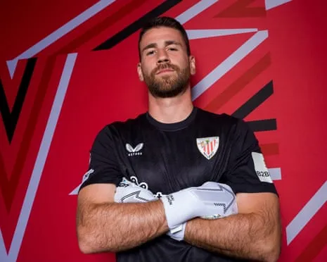 Unai Simón: ‘Conseguir una copa con el Athletic me completa mucho más que 10 títulos fuera de aquí’