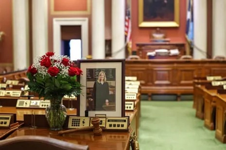 Minnesota Citizens Go to Voting Booths to Occupy Position of Murdered Legislator